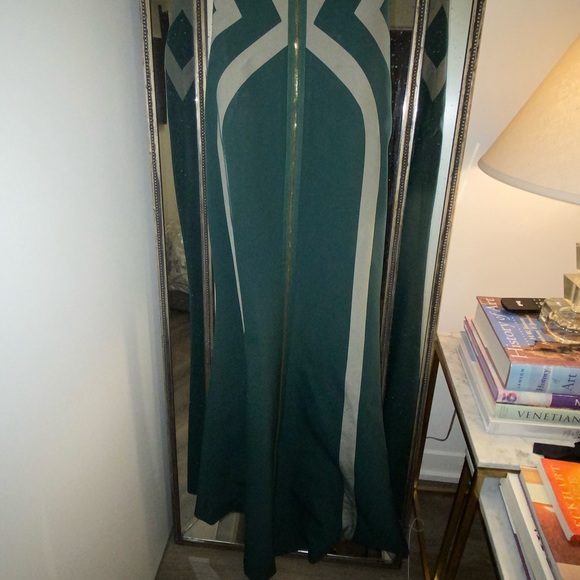 Emerald Green Silk Mikael D Gown size 2 - Picture 8 of 8